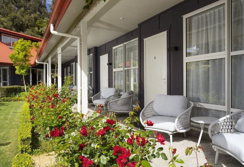 בית מלון כפרי Ratanui Lodge