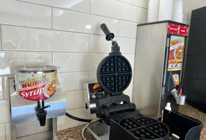 ホテル Red Roof Inn Charlottesville