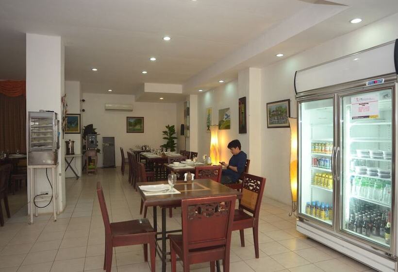 هتل Reyna S The Haven And Gardens