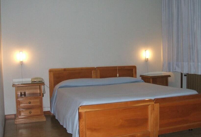 ホテル Ristorante Da Gianni