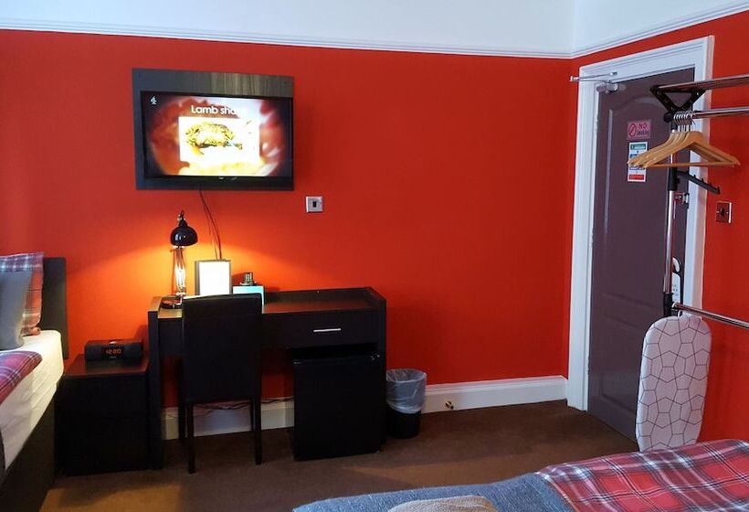 Отель Robin 7 Lodge City Centre