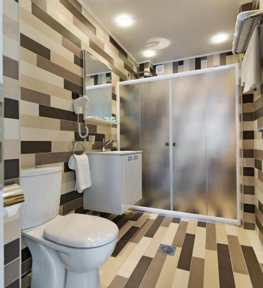 هتل Romantique Plaza Dojran