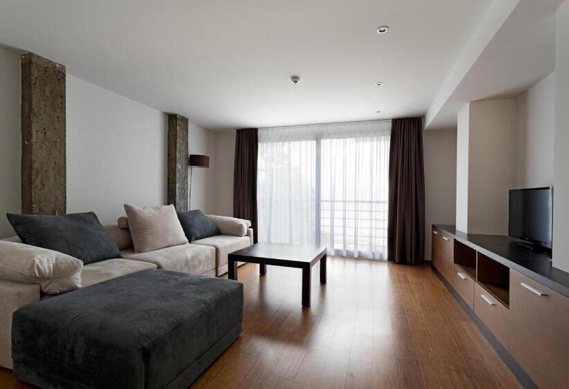 هتل Romantique Plaza Dojran