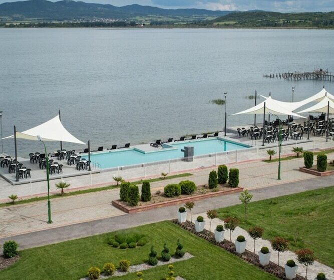 هتل Romantique Plaza Dojran