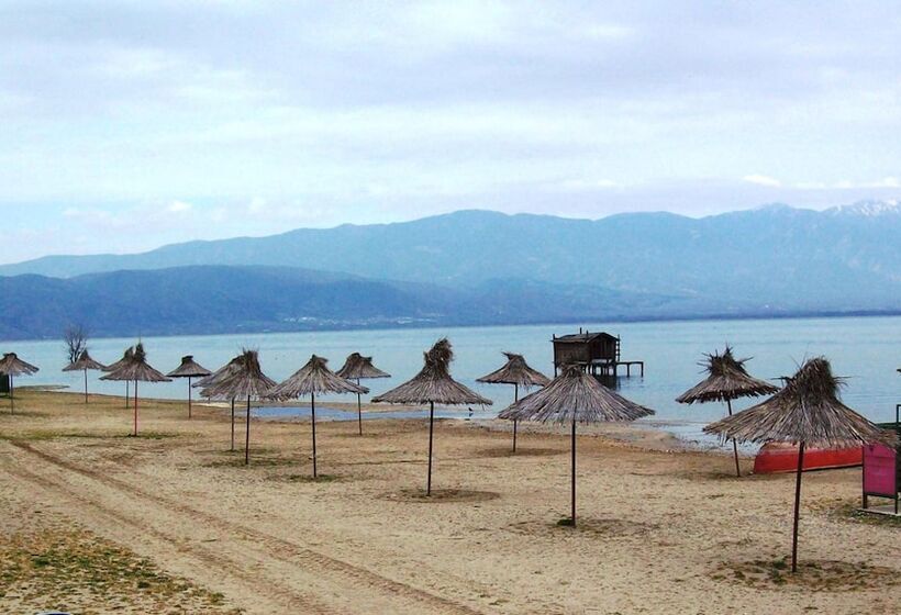 هتل Romantique Plaza Dojran