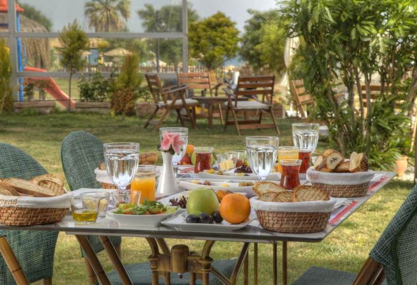 Rooms Smart Luxury Hotel & Beach