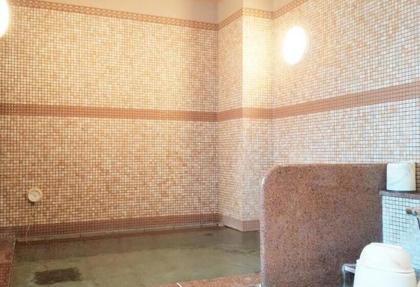 Отель Routeinn Tsu Ekiminami Kokudo 23 Gou