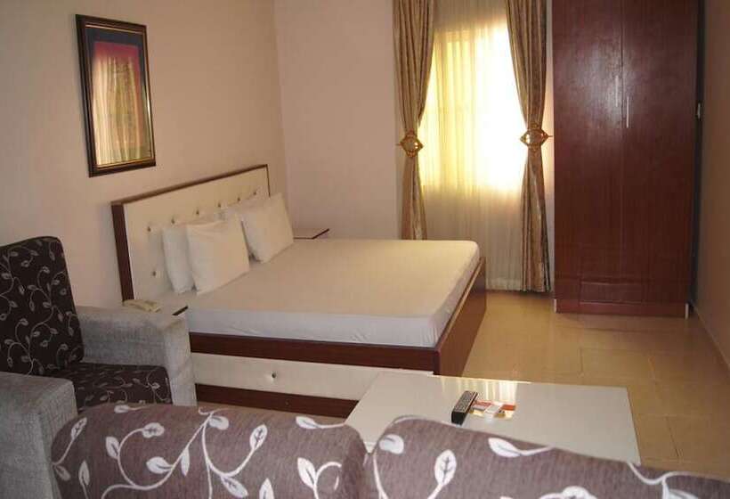 Royalview Hotel And Suites