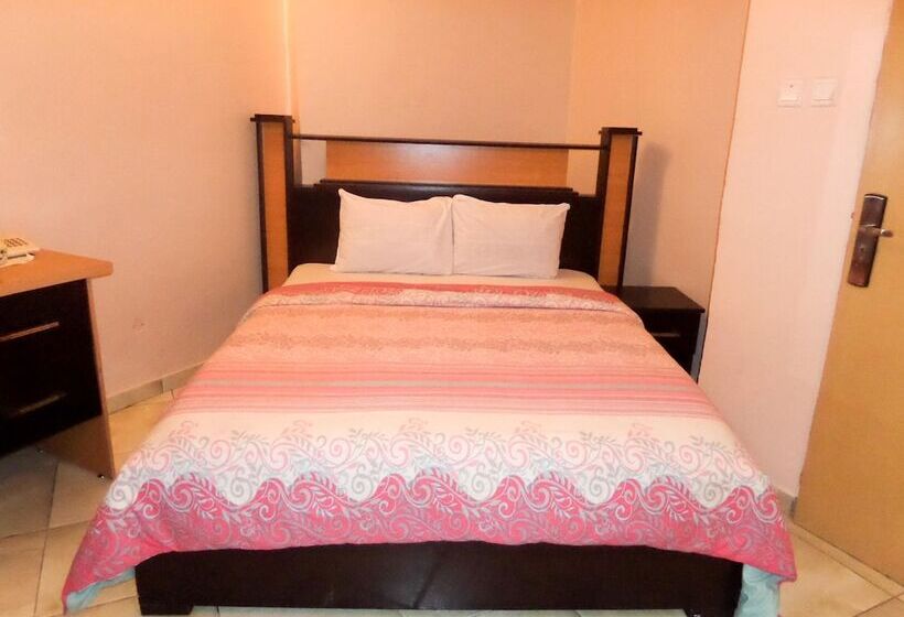 Royalview Hotel And Suites