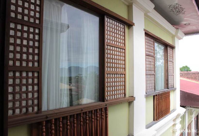 هتل Salcedo De Vigan