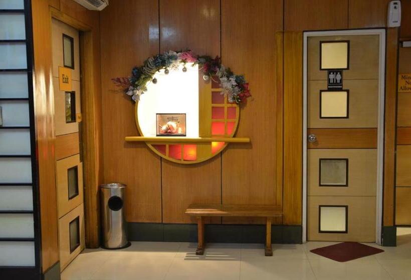 هتل Sogo   Monumento, Lrt Station