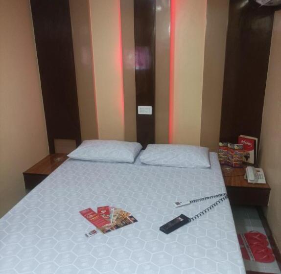 هتل Sogo   Monumento, Lrt Station