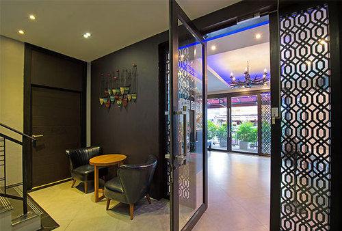 호텔 Srisawara Casa