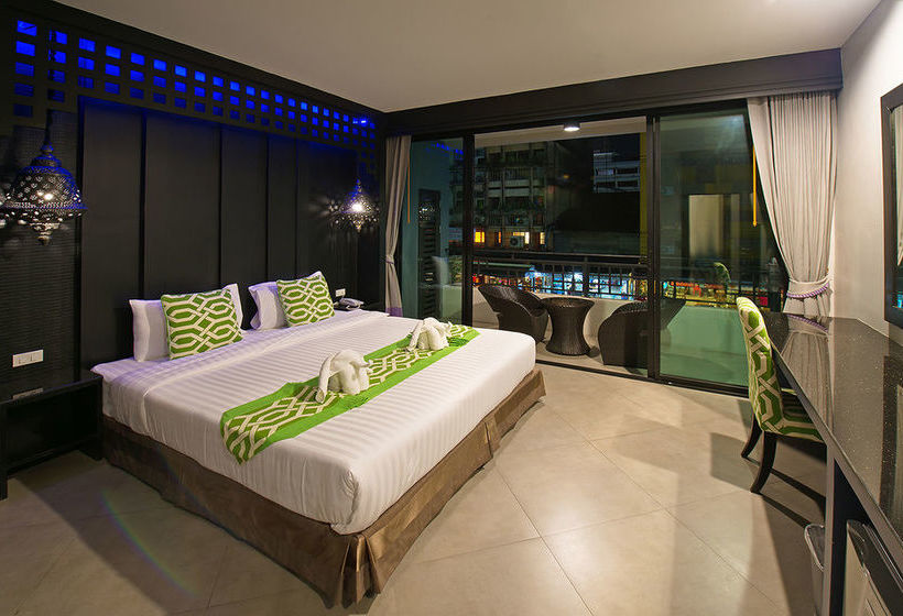 호텔 Srisawara Casa