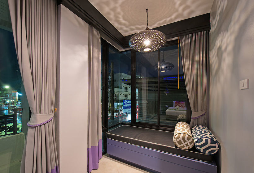 호텔 Srisawara Casa