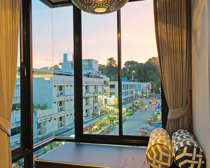 호텔 Srisawara Casa