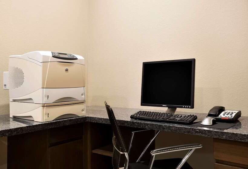 בית מלון כפרי Super 8 By Wyndham Hershey Chocolate Avenue