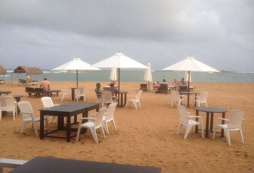 فندق Surf Una Beach