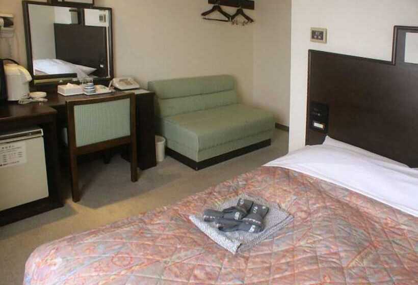 בית מלון כפרי Takada Terminal