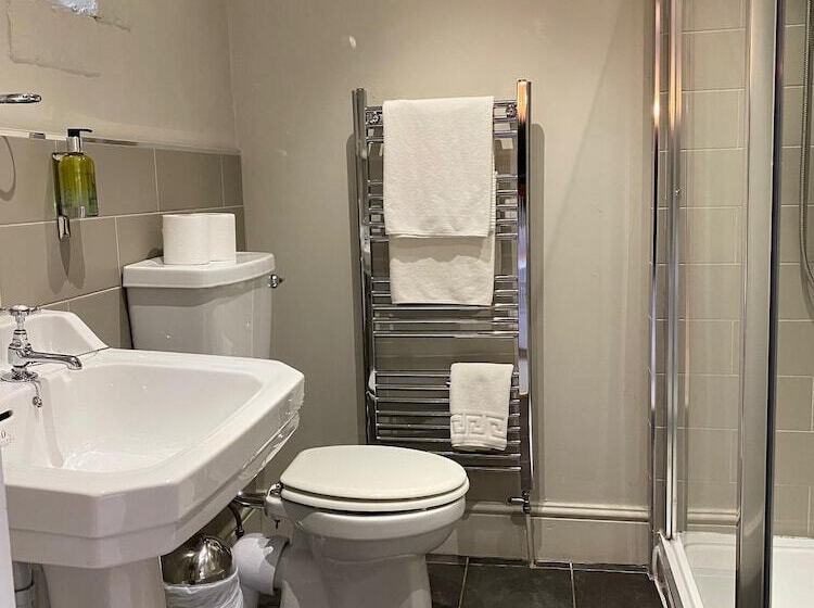 בית מלון כפרי The Admiral Hornblower