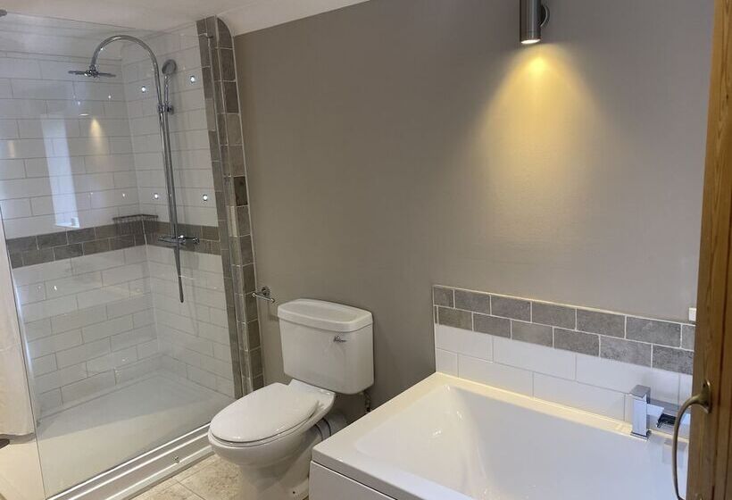 בית מלון כפרי The Admiral Hornblower