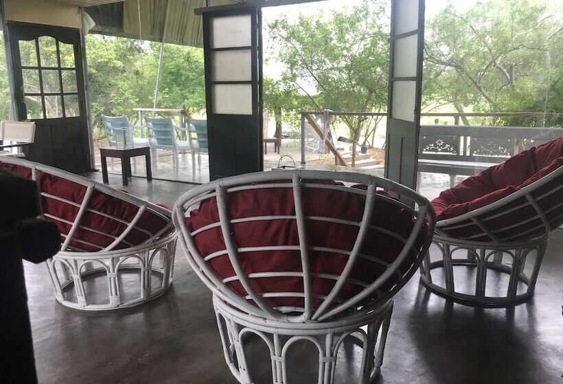 Отель The Elephant Pass  Yala