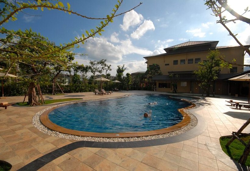 Отель Phufa Waree Chiangrai Resort Sha Extra Plus