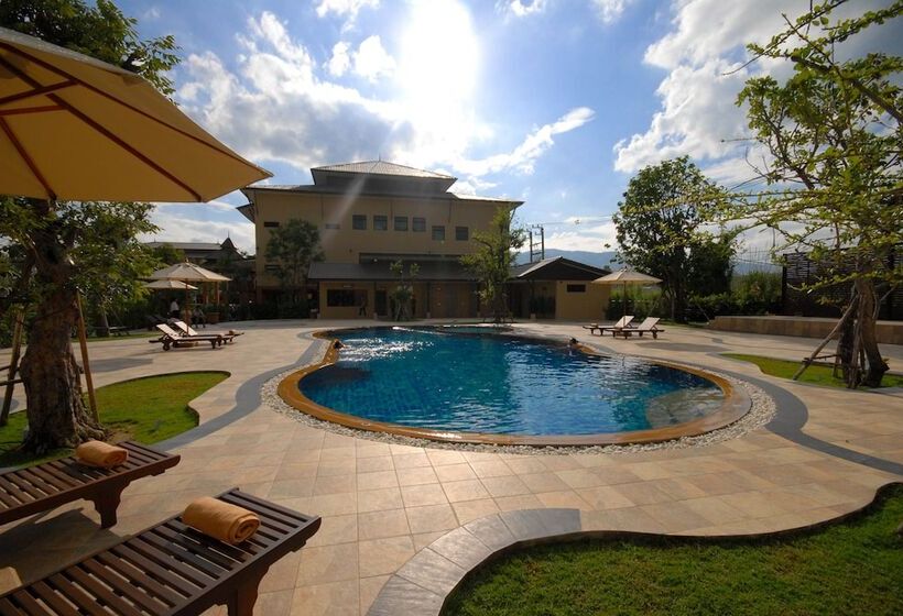 Отель Phufa Waree Chiangrai Resort Sha Extra Plus