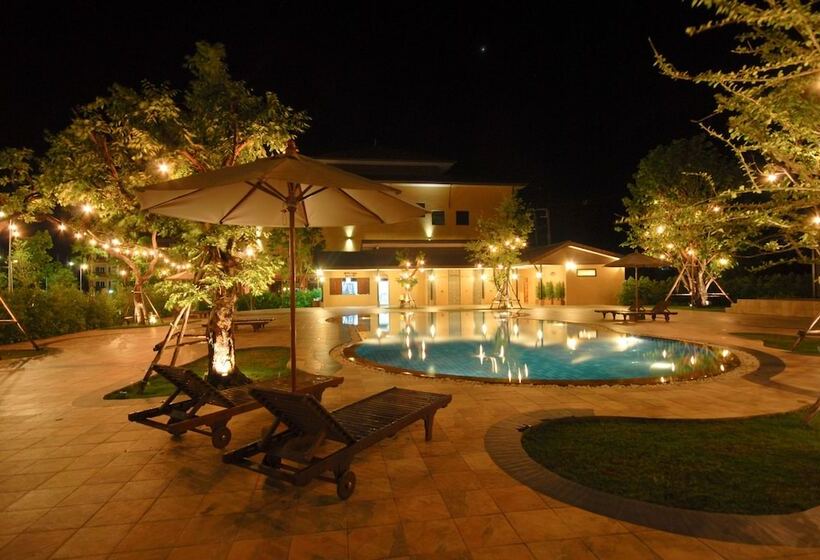 Отель Phufa Waree Chiangrai Resort Sha Extra Plus