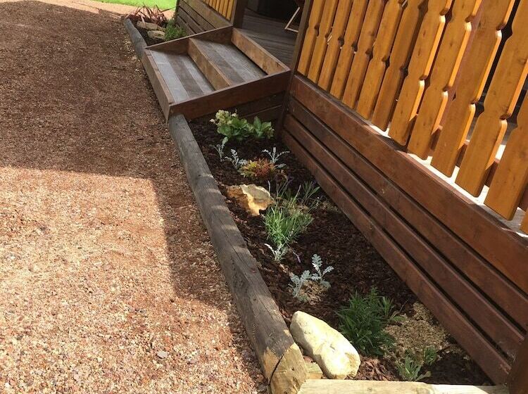 בית מלון כפרי The River Lodge