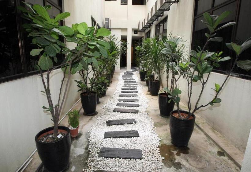 فندق Uptown Imperial