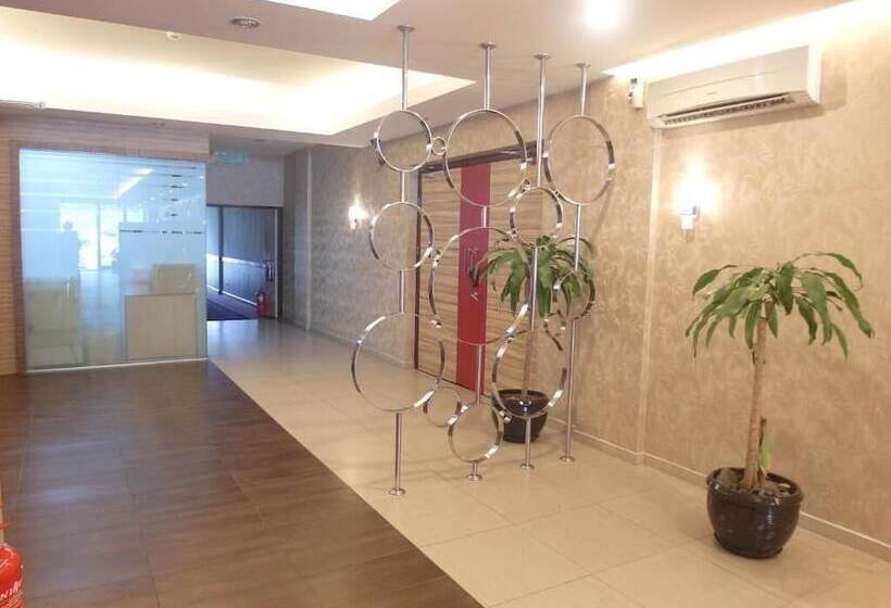 فندق Uptown Imperial