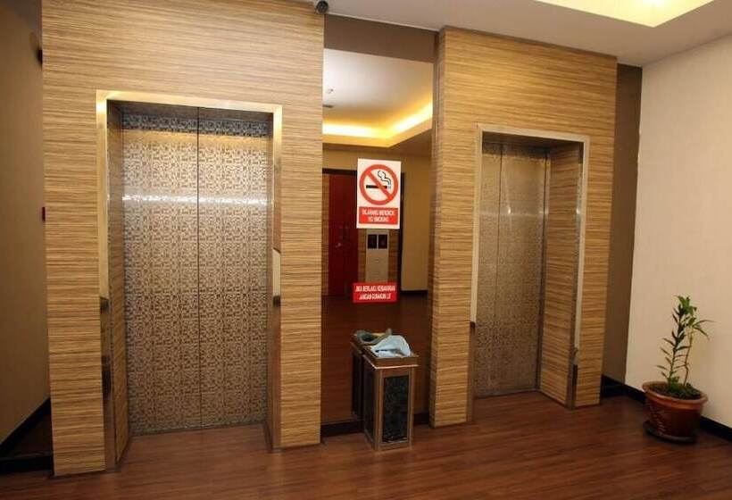 فندق Uptown Imperial