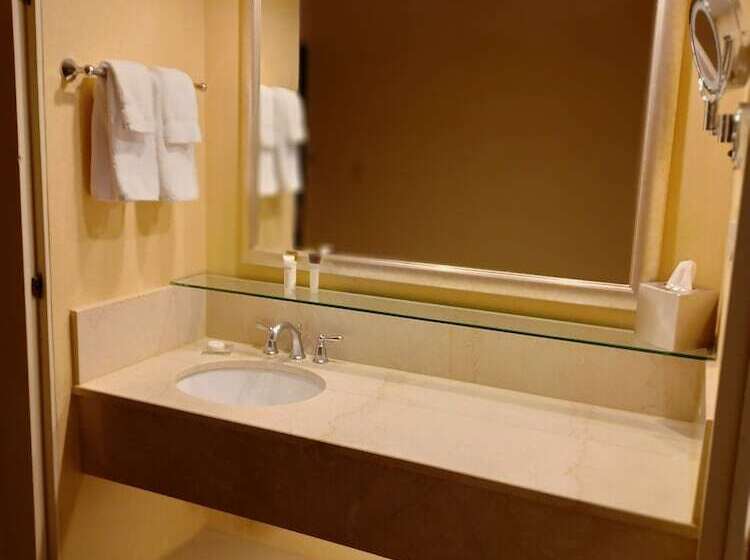 فندق Valley Forge Casino Resort