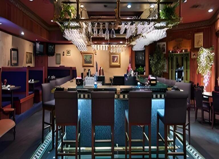 فندق Valley Forge Casino Resort