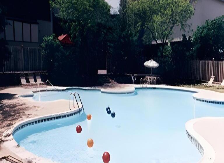 فندق Valley Forge Casino Resort