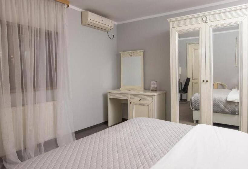 Отель Vila Cornelia