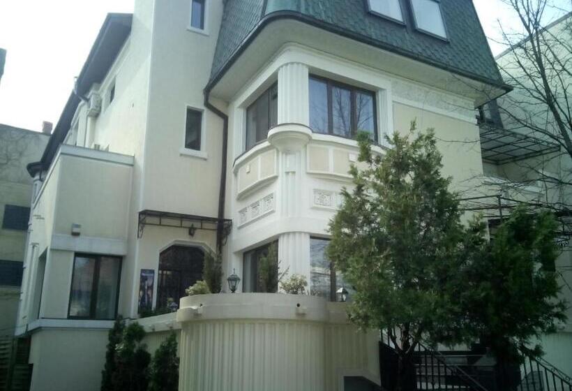 هتل Vila Cornelia