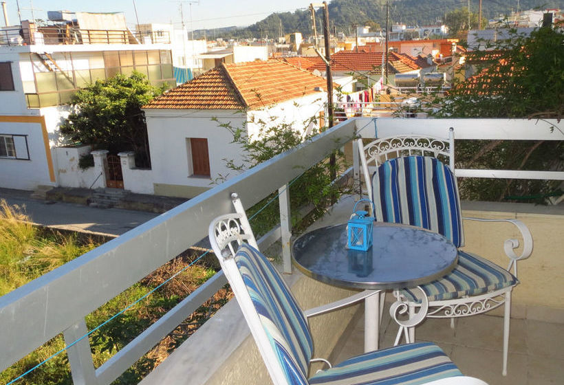 فندق Vivian Studios