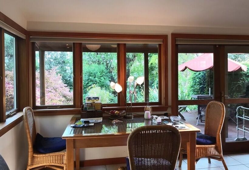 Joya Garden & Villa Studios