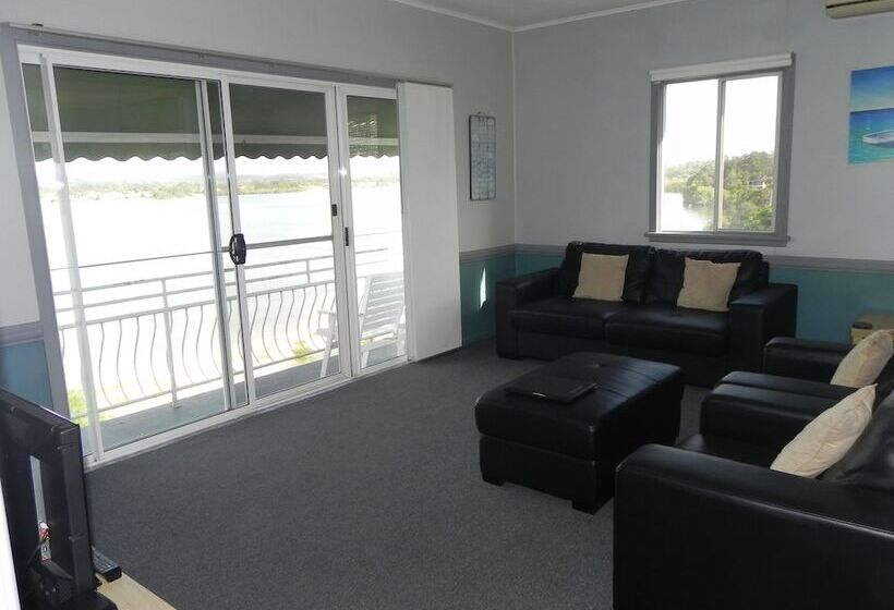 Leisure Lee Holiday Apartments