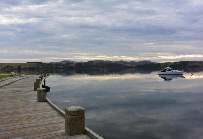 מוטל Mangonui Waterfront Apartments