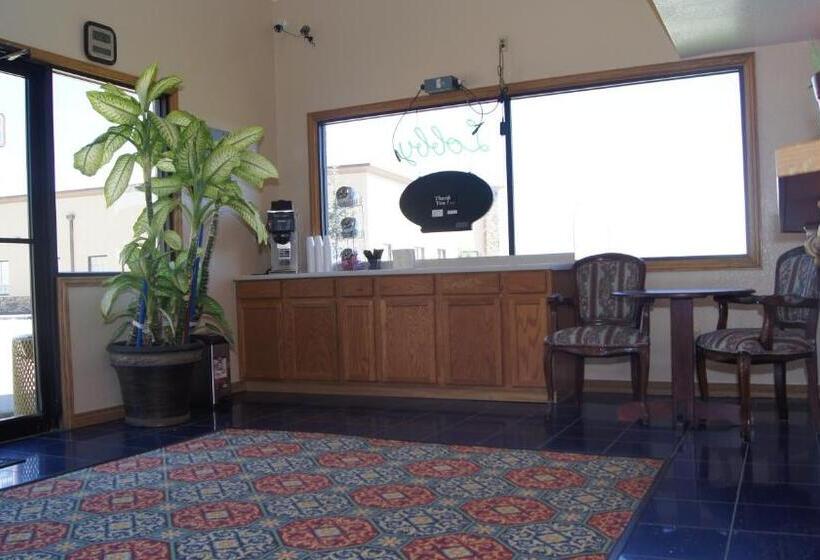 فندق على الطريق Holiday Lodge & Suites