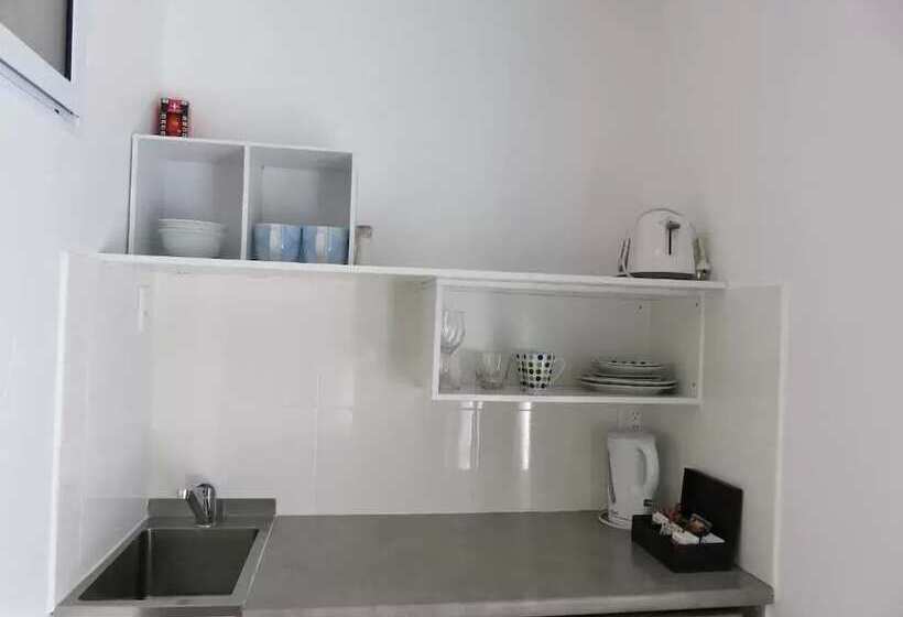 汽车旅馆  Mcwilliam Apartments