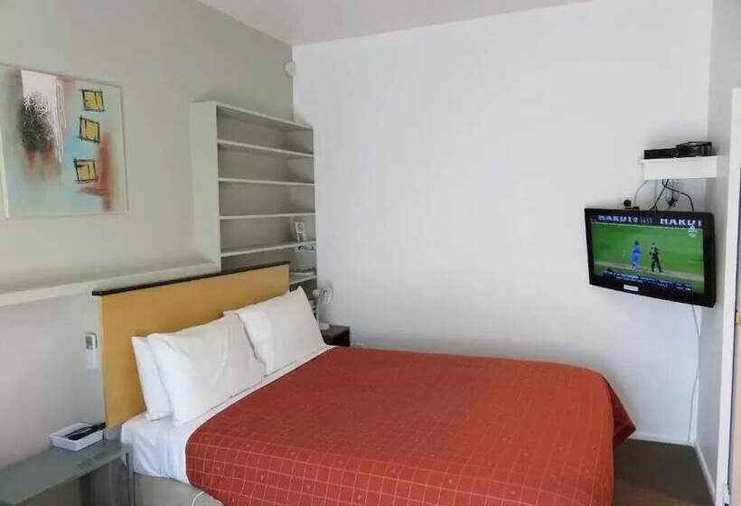 汽车旅馆  Mcwilliam Apartments