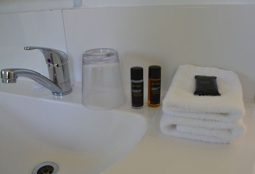 汽车旅馆  Mcwilliam Apartments