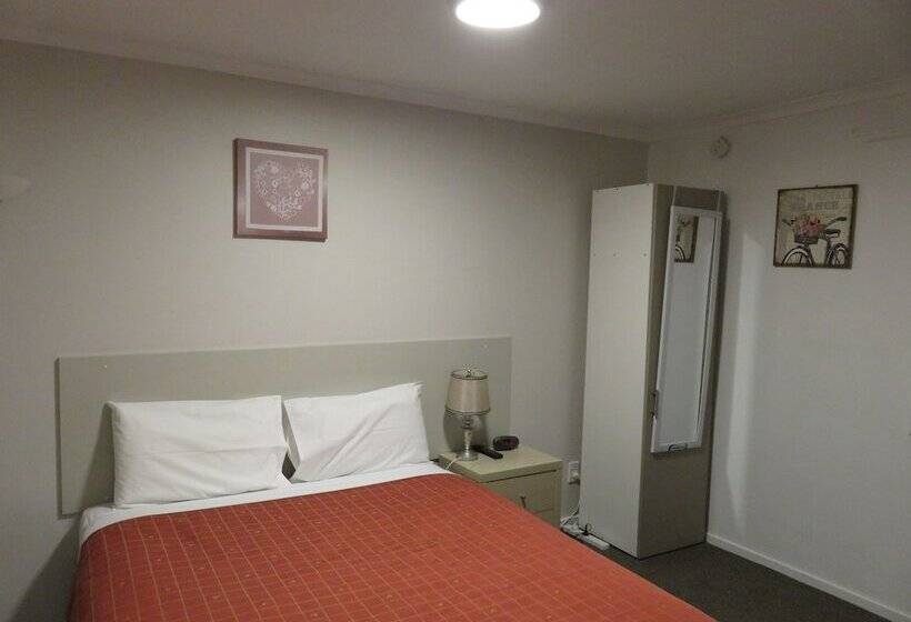 汽车旅馆  Mcwilliam Apartments