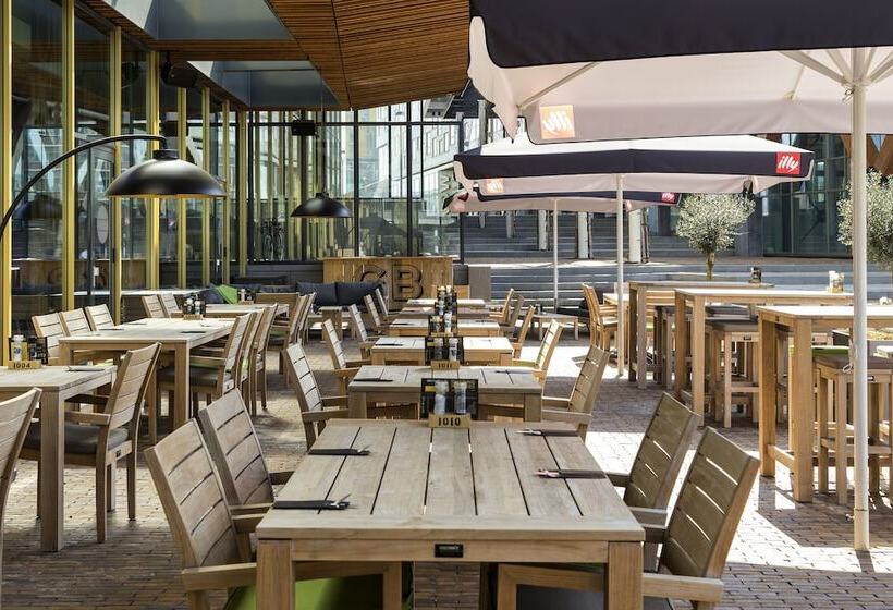 Novotel Amsterdam Schiphol Airport