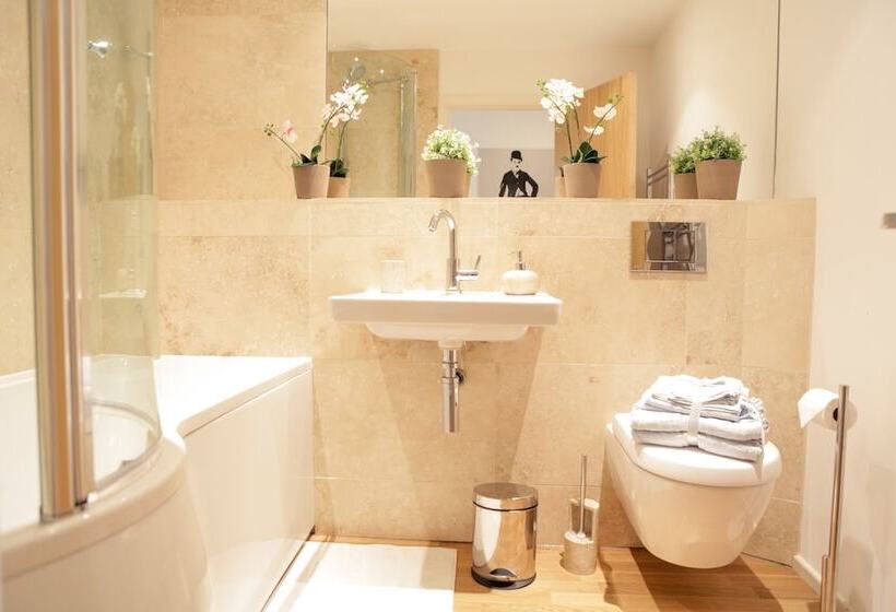 Park Views Apartments