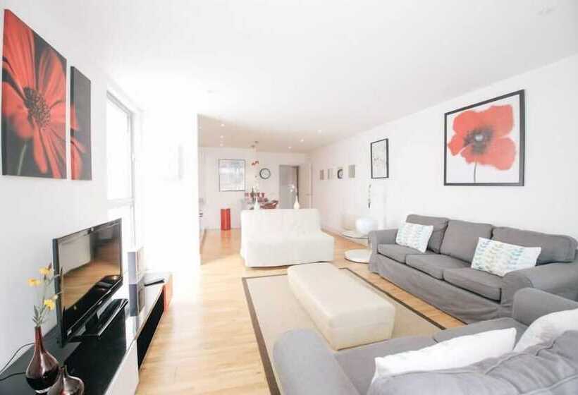 Park Views Apartments